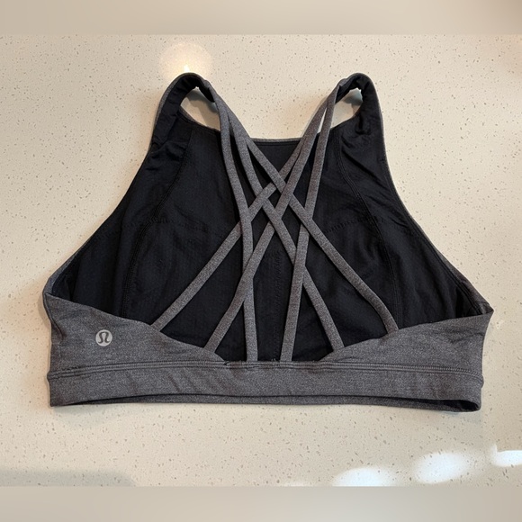 SOLD Lululemon Free To Be Serene Bra *High Neck in Heathered Black Size 8 - Picture 7 of 8